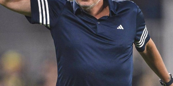 官宣！穆里尼奥下课，索尔斯克亚解约！欧战出局，2大土超豪门真狠